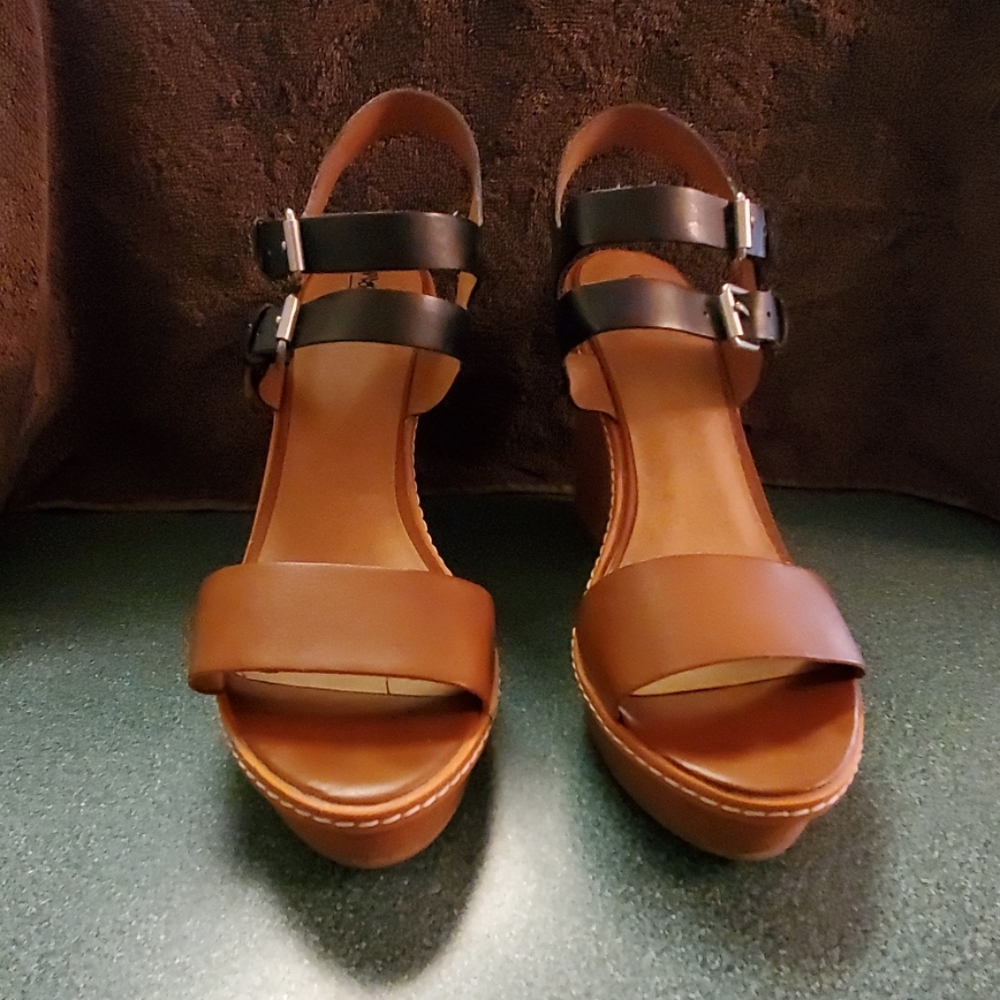 Sandles